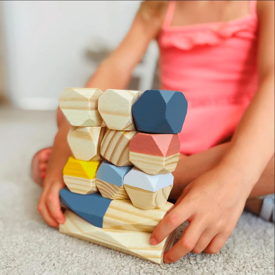 ¿Qué es el juego desestructurado y qué juguetes elegir para practicarlo?