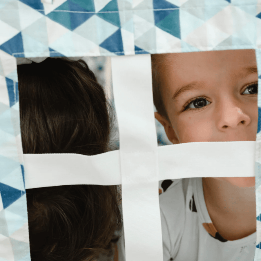 jugar en triangulo pikler